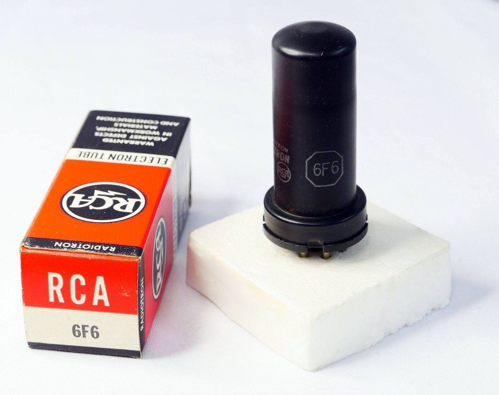 Componenti elettronici: Röhre 6F6 - RCA NOS / NEU – Nuovo e nell'imballaggio originale da Belp venduto da Tubemaster