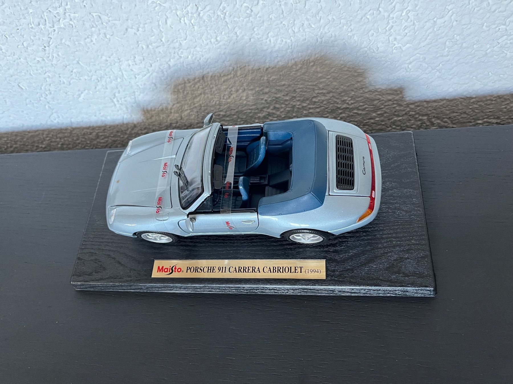 Porsche Modellautos: Porsche 911 Carrera Cabriolet 1994 1:18 – Gebraucht aus St-Cergue von ncu_t267 5