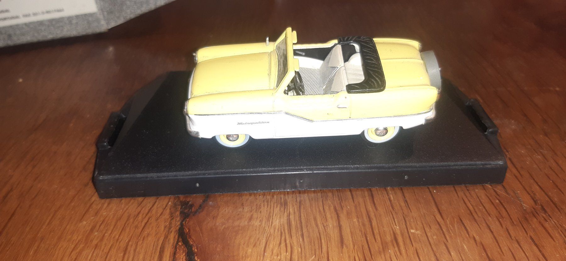 Vitesse Modellini d'auto: Nash Metropolitan 1959 1:43 VITESSE – Usato da Fehraltorf venduto da STEMAC01TK 1