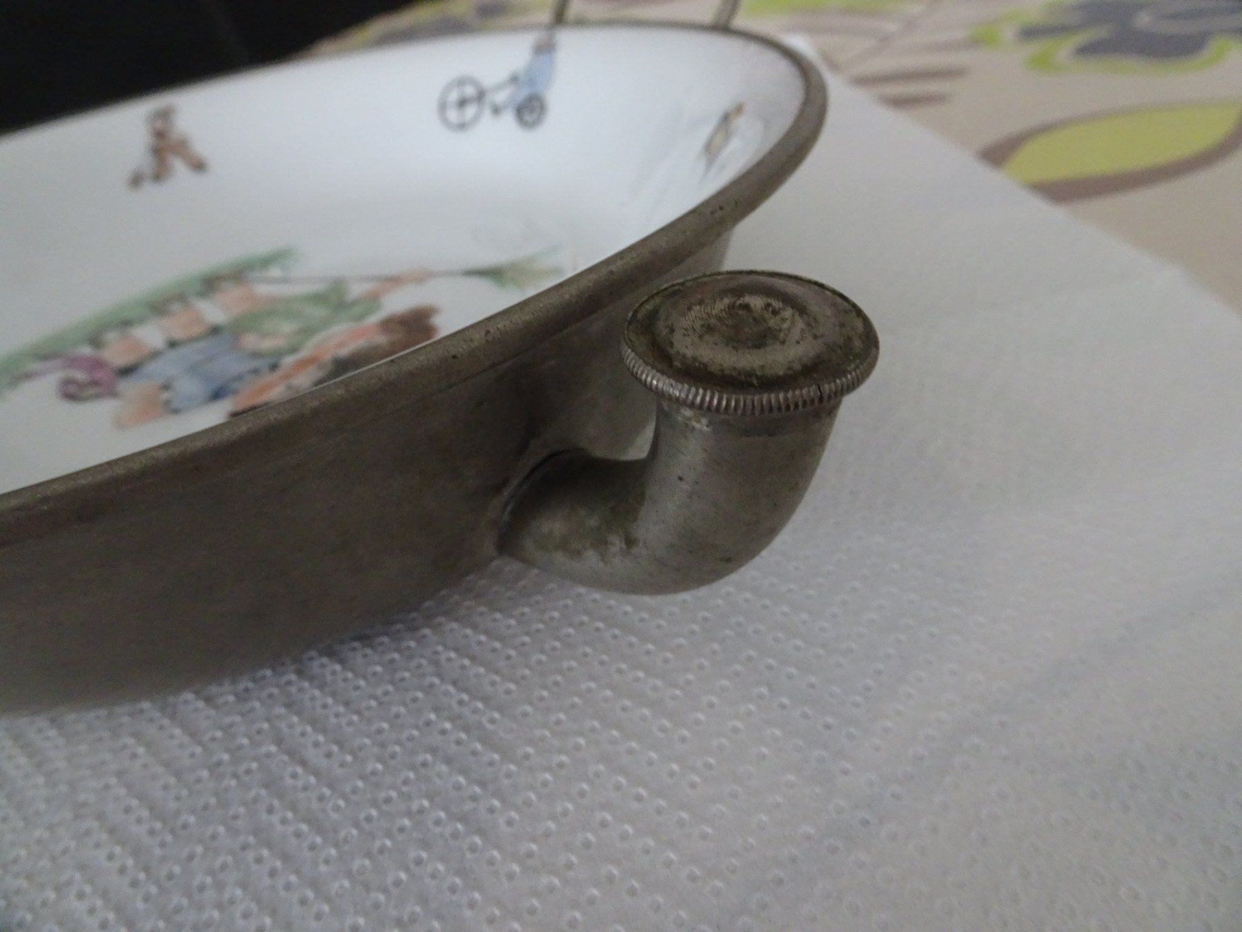Assiettes: Kinderteller mit Wasserbad – D'occasion à Birr par habicht414 2