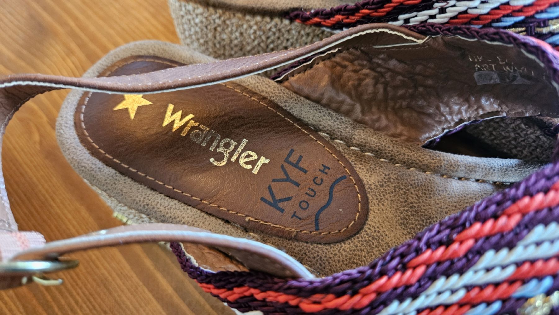 Chaussures femmes: Wrangler Sandalen, Ethno Look, Gr. 38 – Neuf (Voir description) à Schmitten / FR par Gumispvc 1
