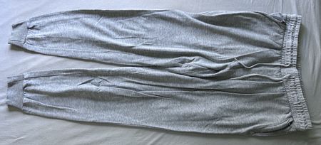 Comfortable Grey Joggers - Perfect for Autumn Evenings