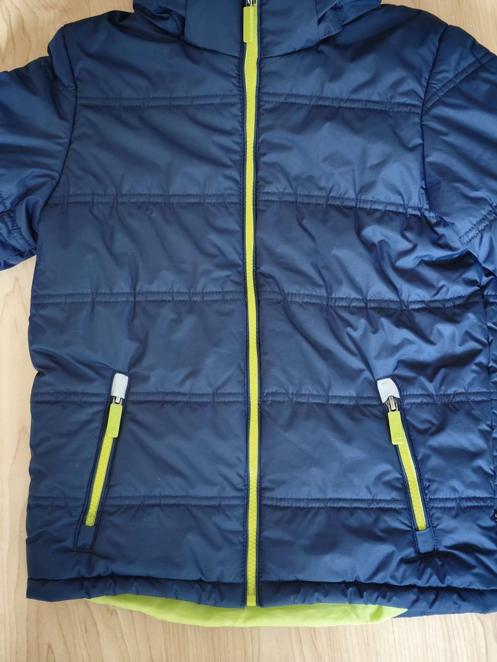 C&A Giacche & Cappotti: Jungen Winterjacke C&A blau Gr 128 – Nuovo (secondo la descrizione) da Münchenstein venduto da sterni_0813 4