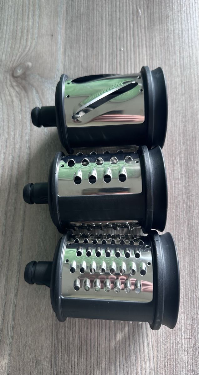 Kitchenaid Appareils de cuisine: Kitchen Aid Gemüseschneider-Einsätze – D'occasion à obermumpf par meinalem 1