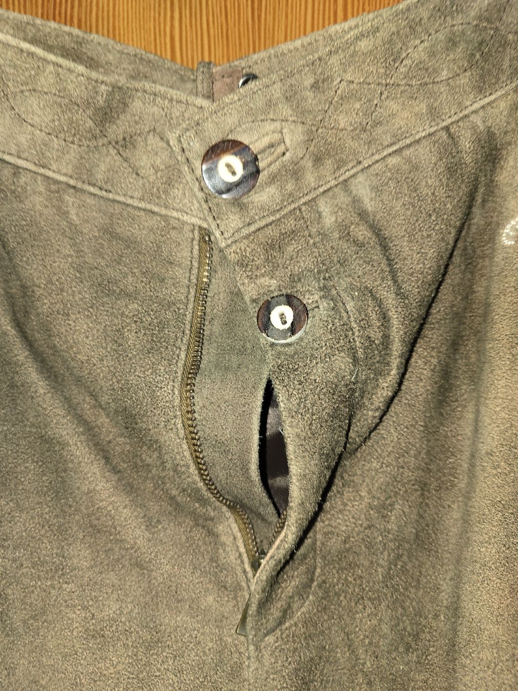 Pantaloni: Pantalone uomo vera pelle – Nuovo (secondo la descrizione) da calpiogna venduto da dadalter 2