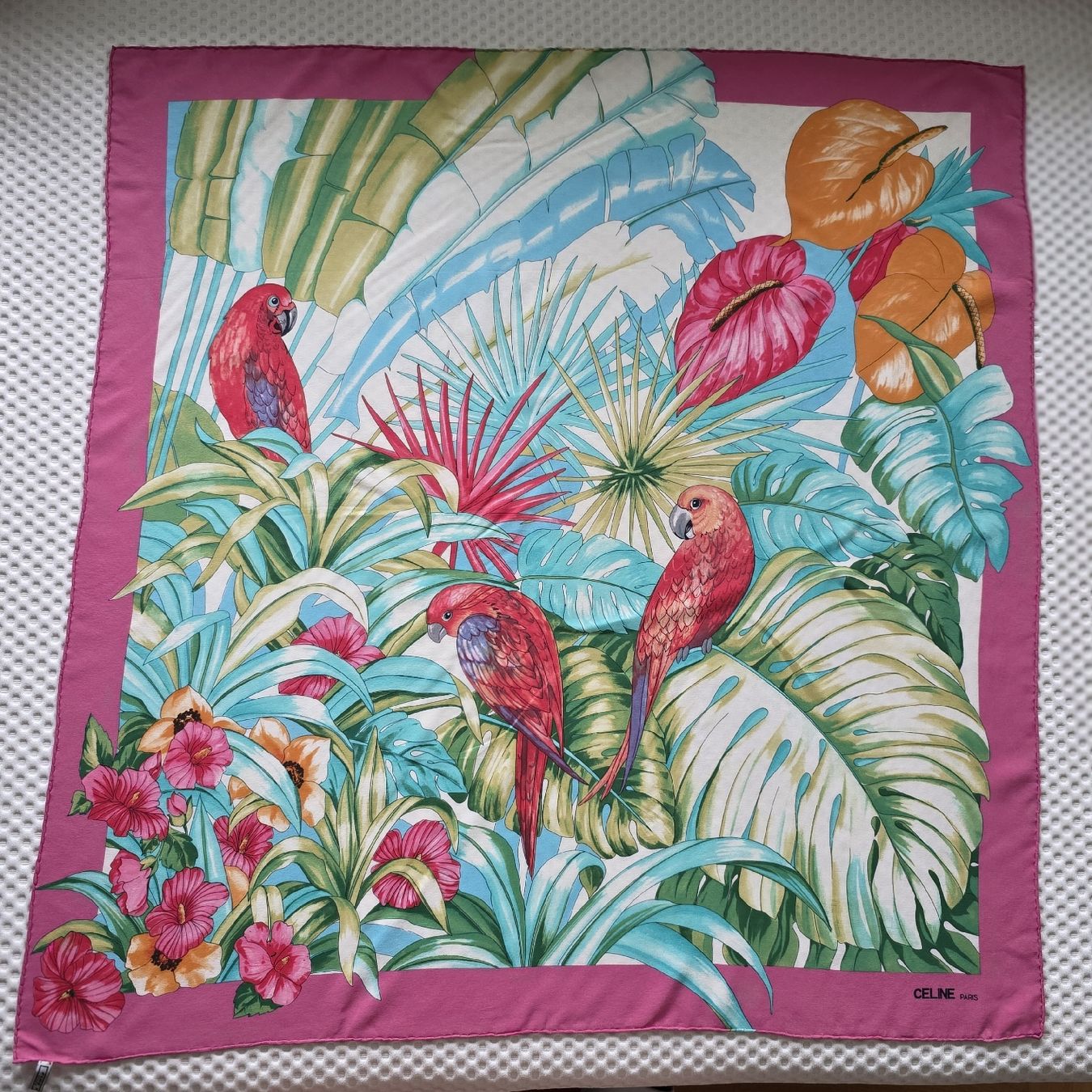 Celine Foulard & Sciarpe: Céline Paris Seidentuch 85 × 85 cm – Nuovo (secondo la descrizione) da Zürich venduto da LIMAR 3