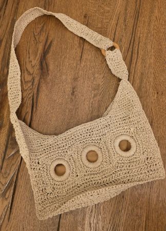 Wunderschöne Tasche gehäkelt beige mit Holzdekor