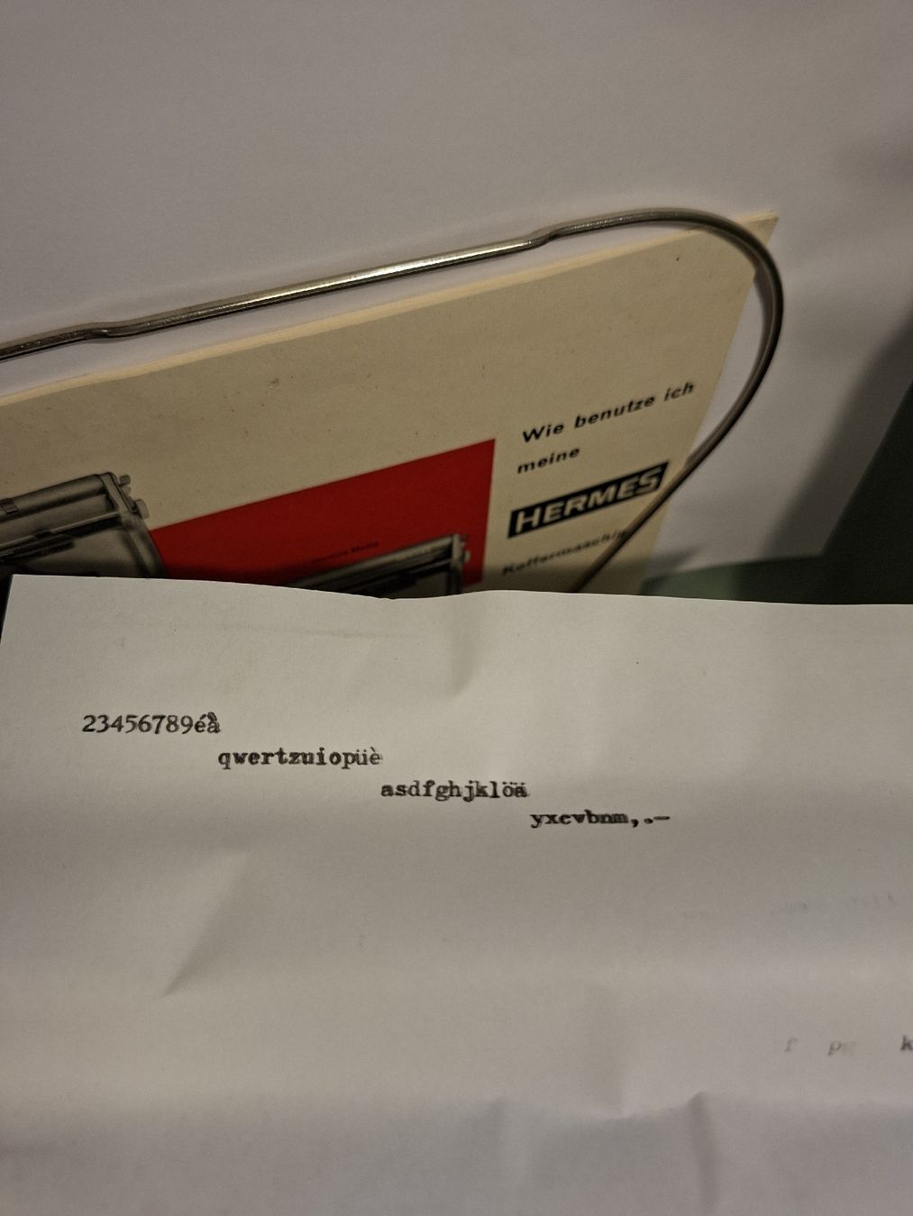 Hermès Schreibmaschinen: Schreibmaschine Hermes 3000 mit Koffer Schweizer – Gebraucht aus Steffisburg von ZeitReise_ 2
