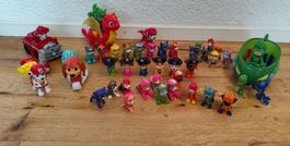 Konvolut Spielzeug Figuren und Fahrzeug Paw Patrol PJ Masks