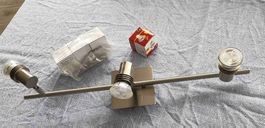Moderne Wandlampe/Deckenlampe mit drei Spots, neuwertig!