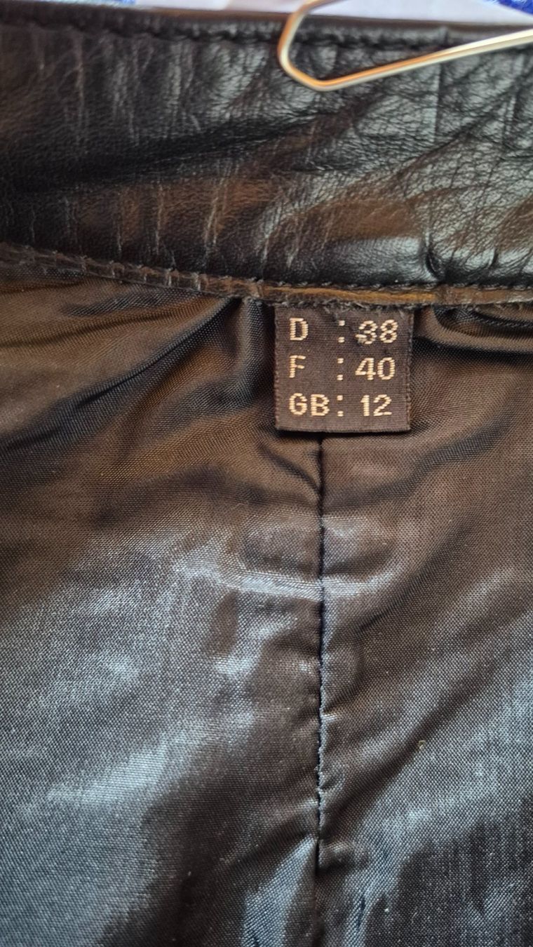 Pantaloni: Lederhosen, schwarz,  Grösse 38 – Usato da Liestal venduto da Sigold 2