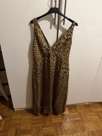 Robe d'été Massimo Dutti imprimé léopard taille 38, état neu