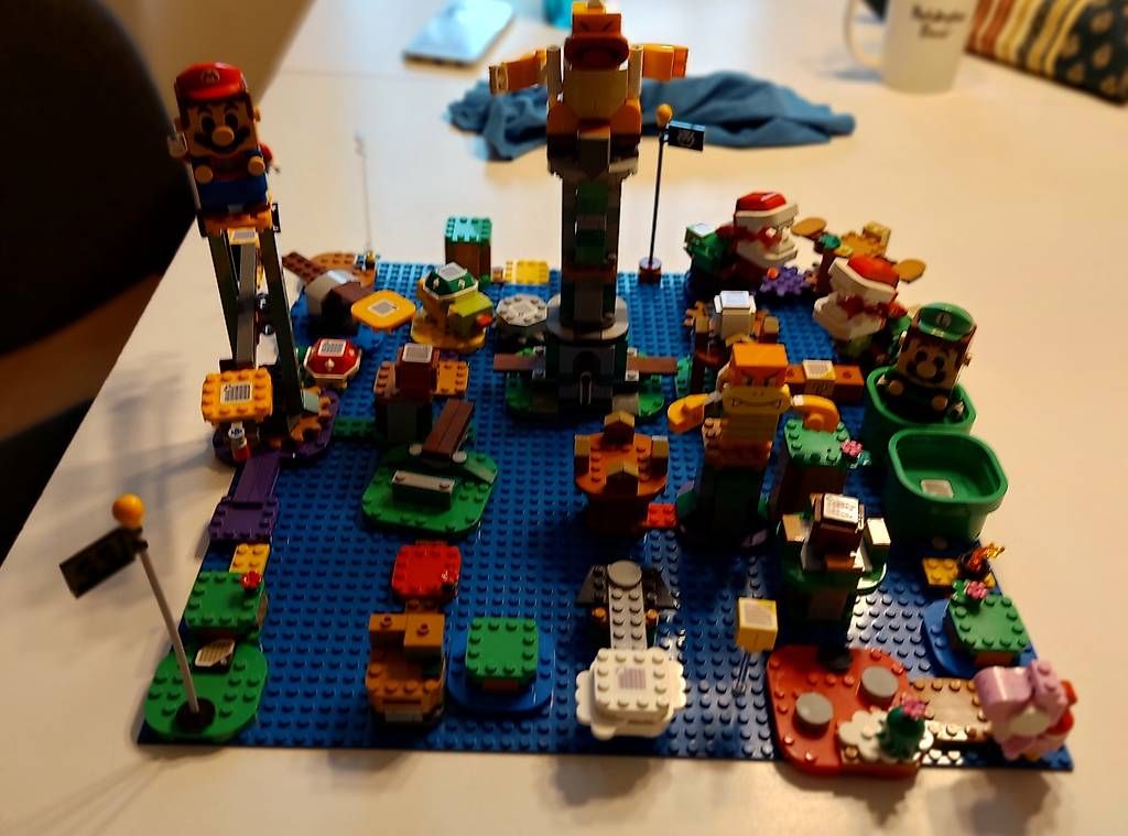 Kit di costruzioni: Lego 4 er Set Super Mario  – Usato da Zullwil venduto da Nina.L.R.