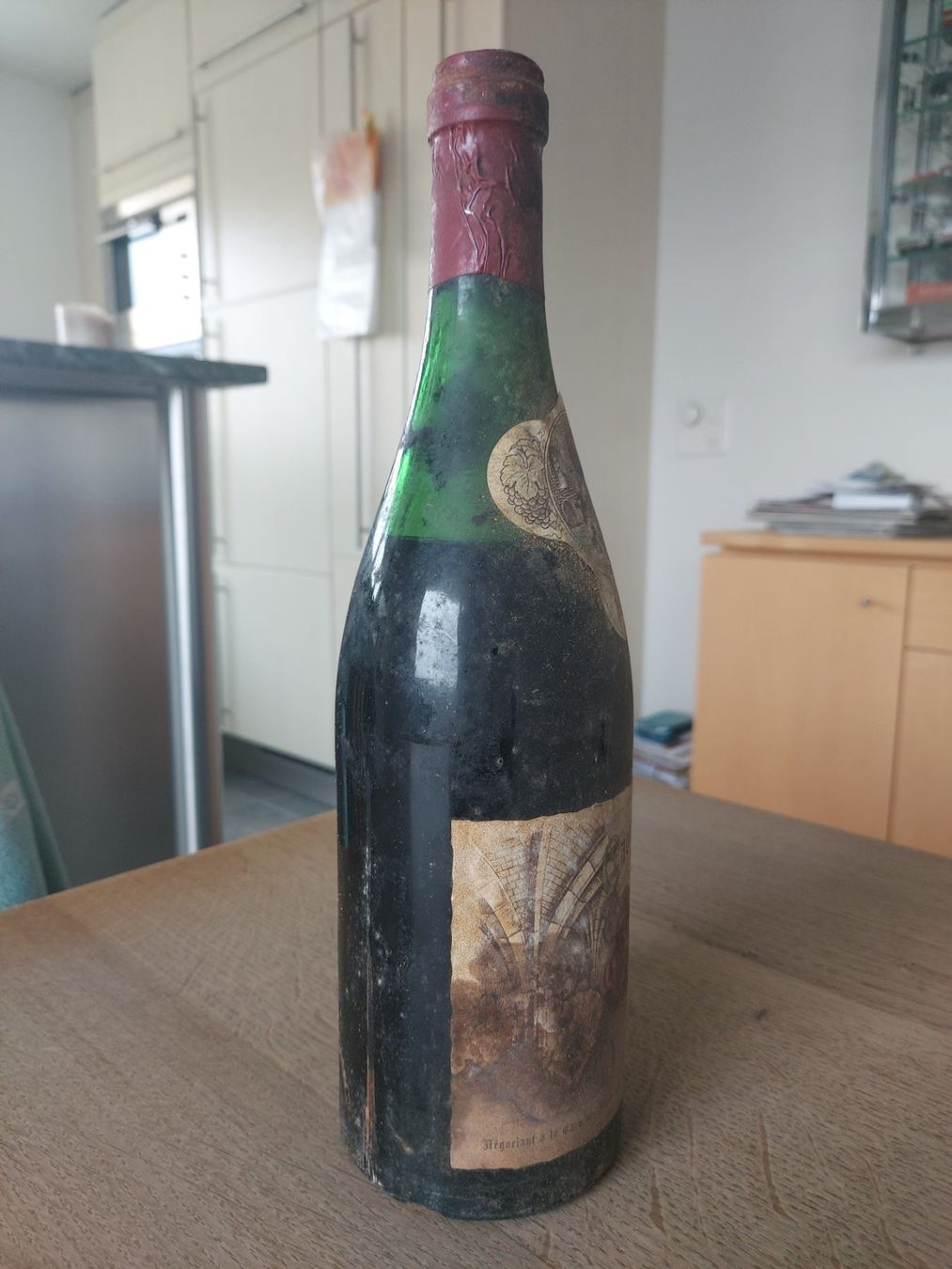 Vino: Rotwein Flasche von 1962 – Usato da Wilen b. Wollerau venduto da 4banger 3