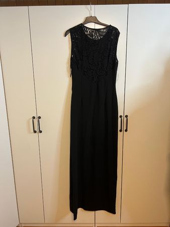 Schwarzes Abendkleid Gr. 42 mit Spitze - Festlich!