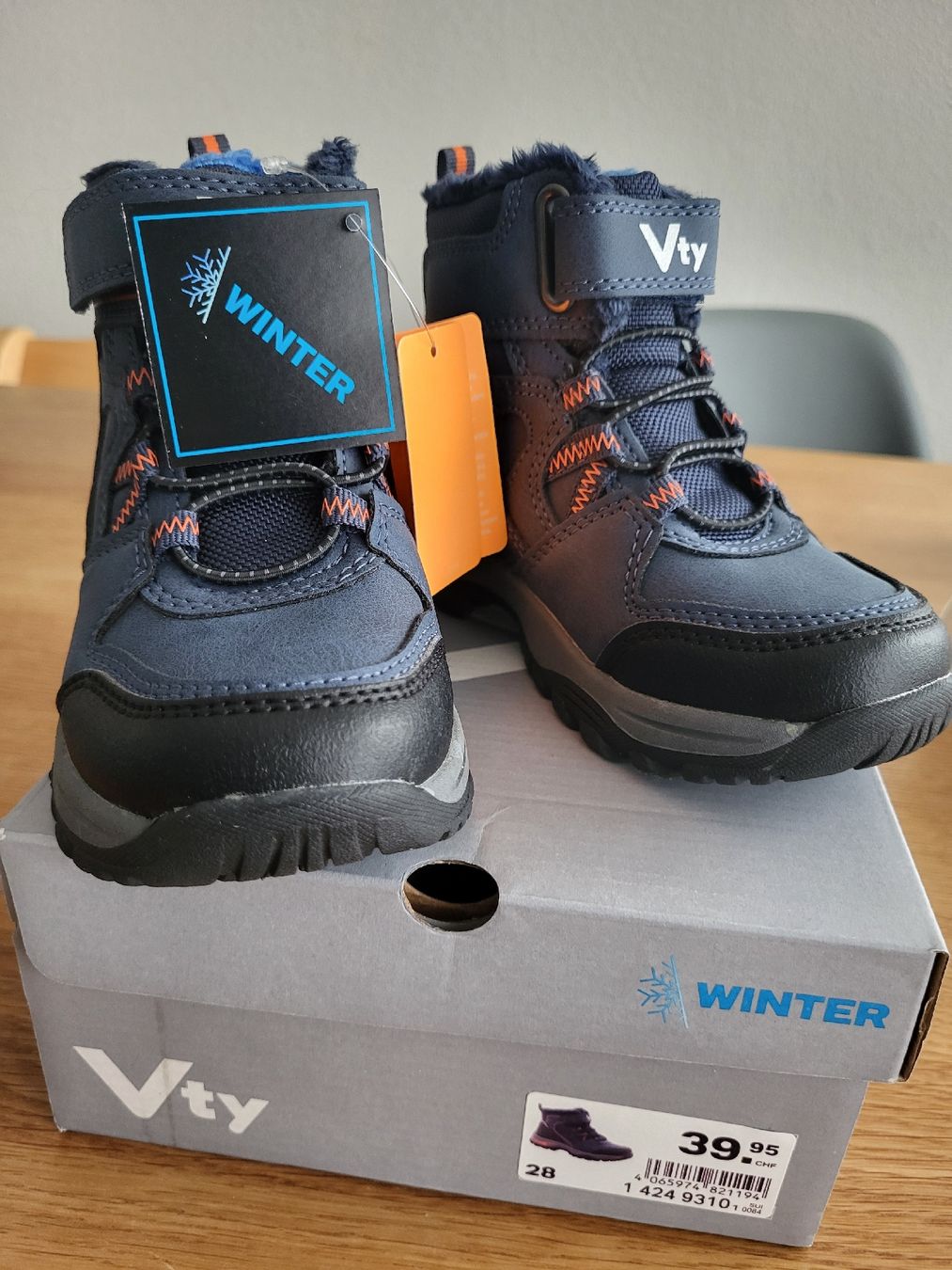 Scarpe per ragazzi: NEUE Kinder Winterschuhe Gr. 28 – Nuovo e nell'imballaggio originale da Dietlikon venduto da Yul_yy9w