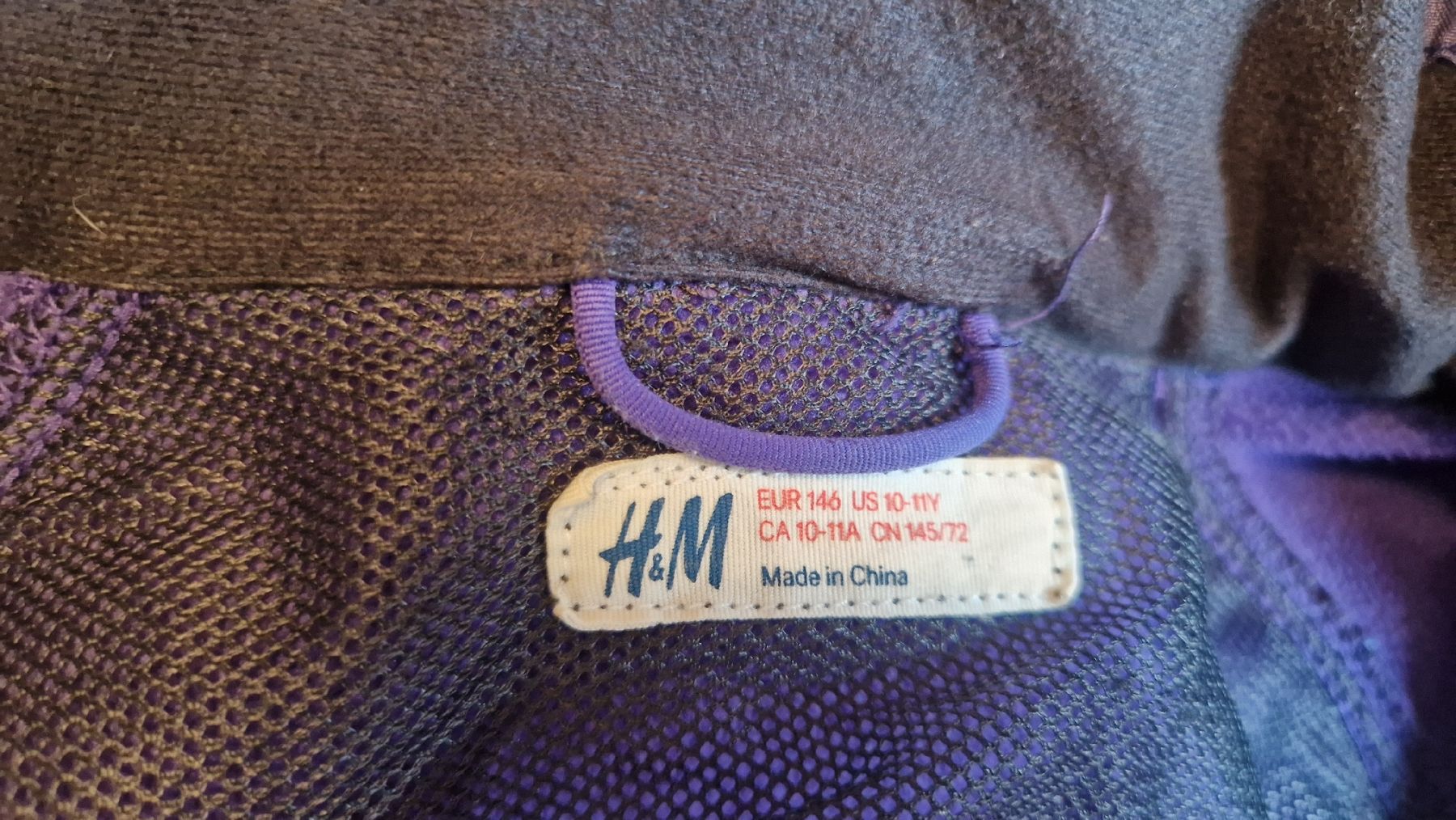 H&M Giacche & Cappotti: H&M Softshelljacke Mädchen Gr. 146 lila – Usato da Metzerlen venduto da chimeira86 3