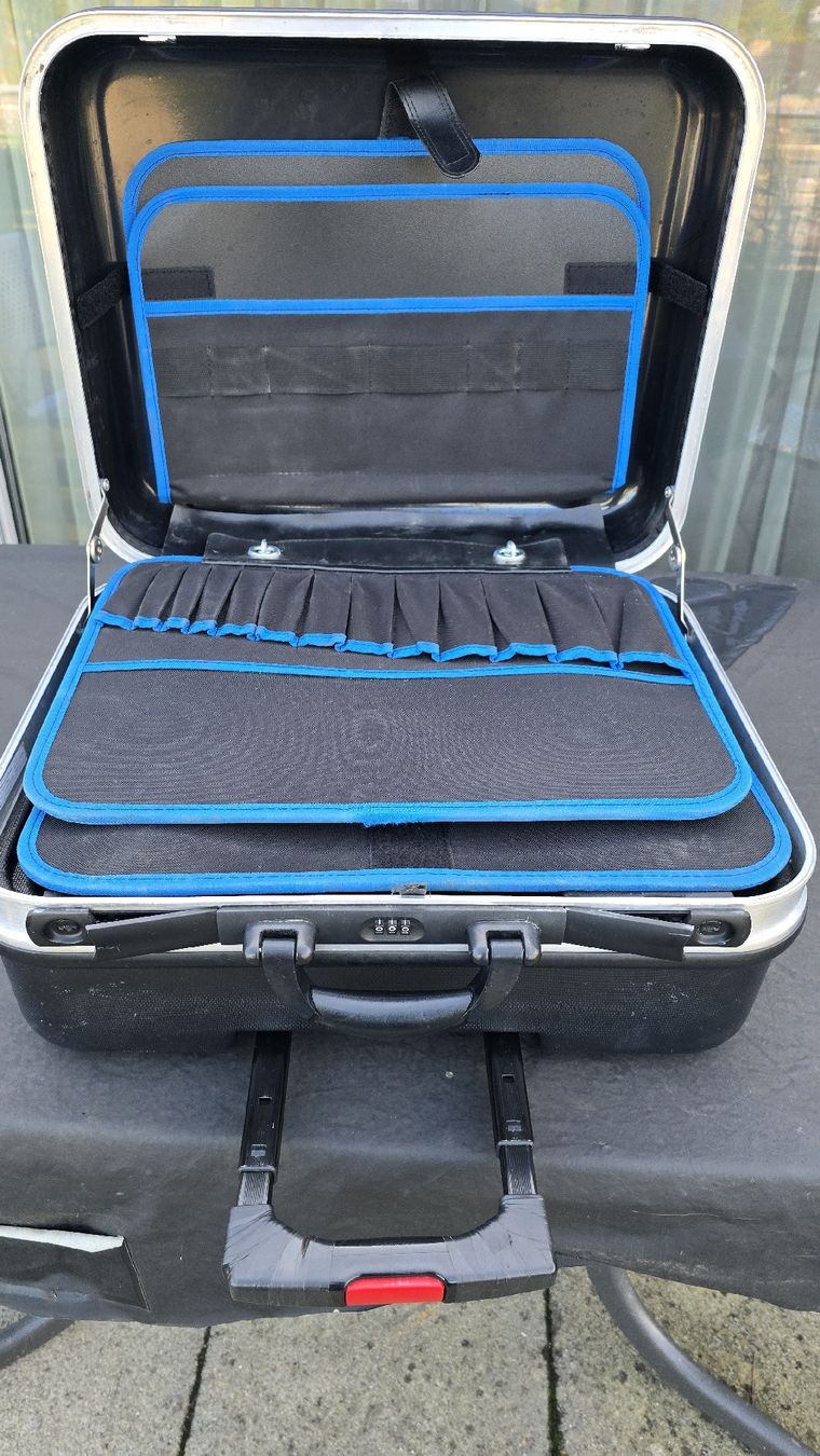 Topcase: Werkzeugkoffer mit Rollen – Usato da Luzern venduto da 40carti 5