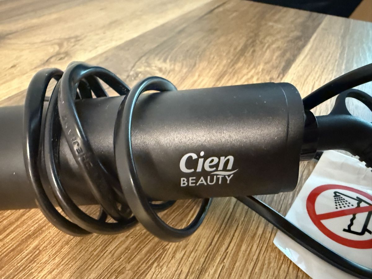 Piastre & Arricciacapelli: Cien Beauty Warmluftbürste - NEU – Nuovo (secondo la descrizione) da Burgdorf venduto da lar_v9t6 1