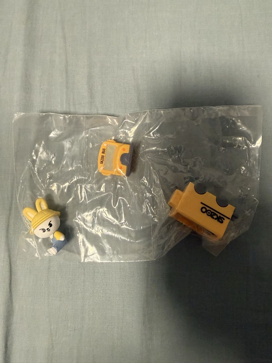 Giocattoli: Set figurine SKZOO coniglio giallo – Nuovo e nell'imballaggio originale da Castel San Pietro venduto da NaBi-7 2