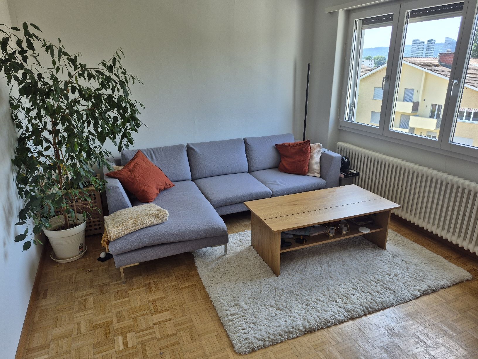 Tavoli: Couchtisch, höhenverstellbar. fast neu – Nuovo (secondo la descrizione) da Wallisellen venduto da Dino9619