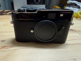 Leica M9 Schwarz mit edler Patina- ausgetauschter Sensor