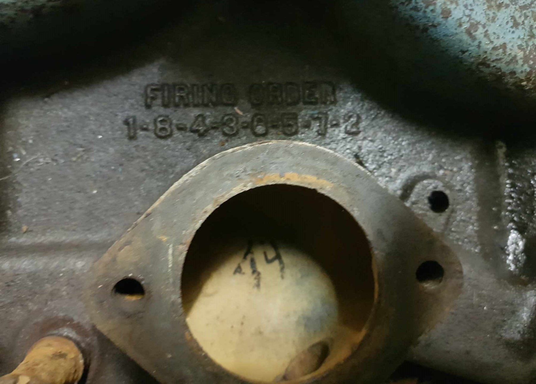 Mopar Tutti pezzi di ricambio auto: Mopar Small Block Intake 318 – Usato da Niedergösgen venduto da usc_tt5r 1