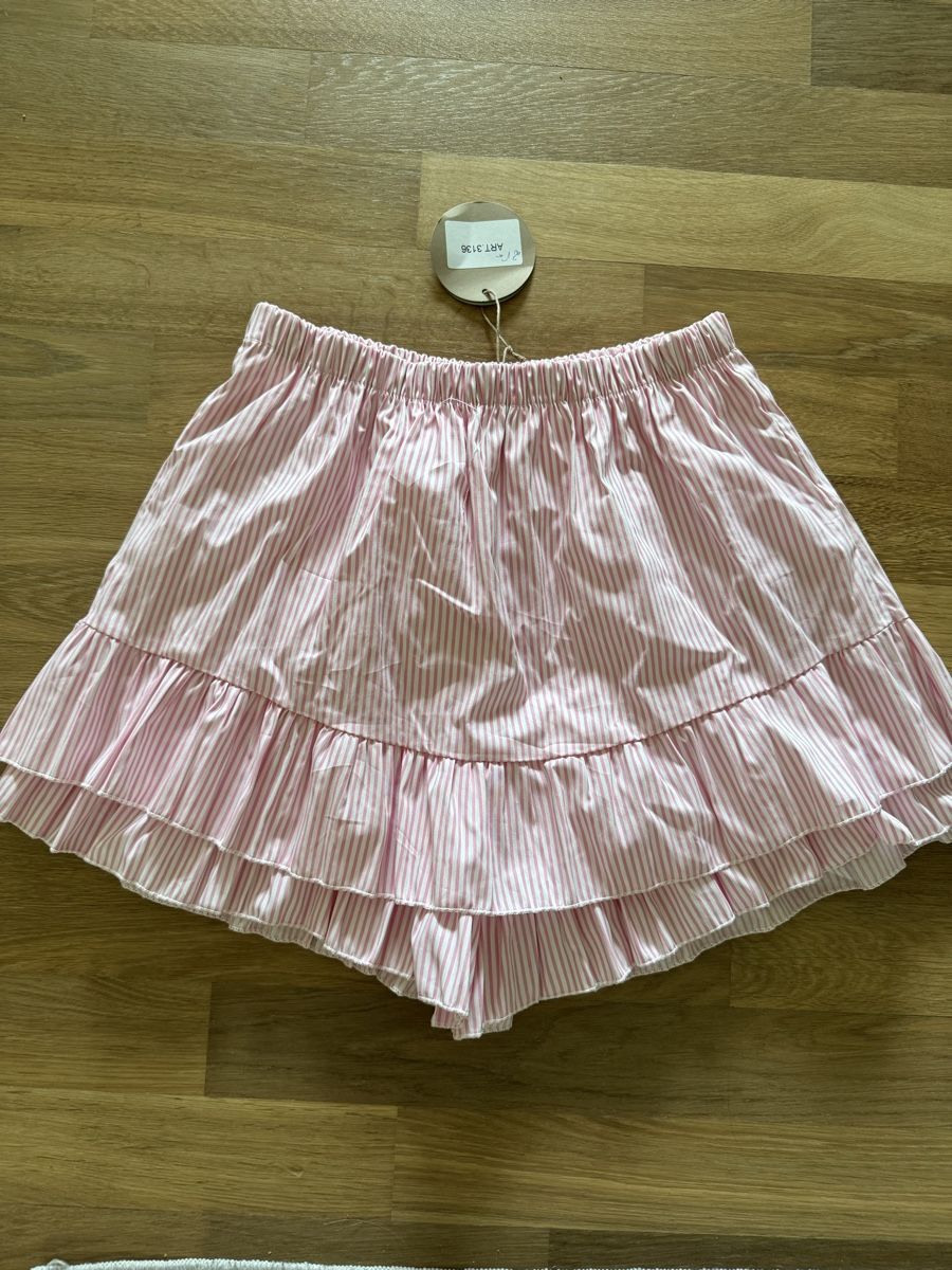 Jupes: Rock PinkWeiss gestreift einheitsgrösse – Neuf avec emballage d'origine à Basel par selinalivia