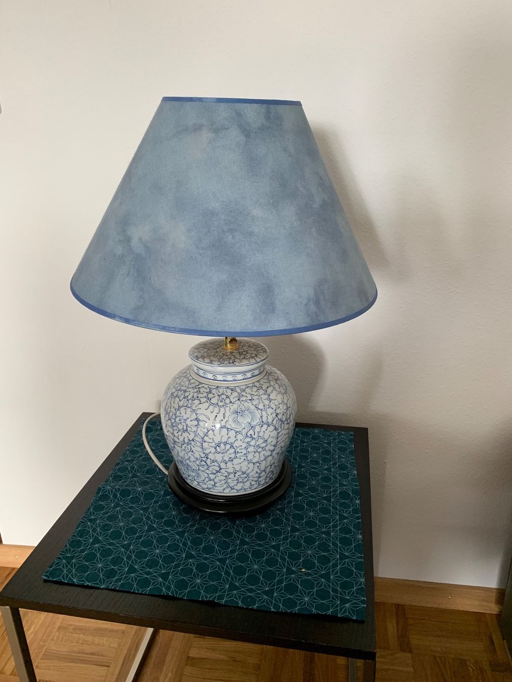 Lampade: LAMPE DE TABLE EN CÉRAMIQUE – Usato da Renens VD venduto da AS2COEUR