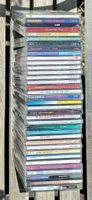 Lot mit 38 neuwertigen, teils noch preisbeschilderten CD's