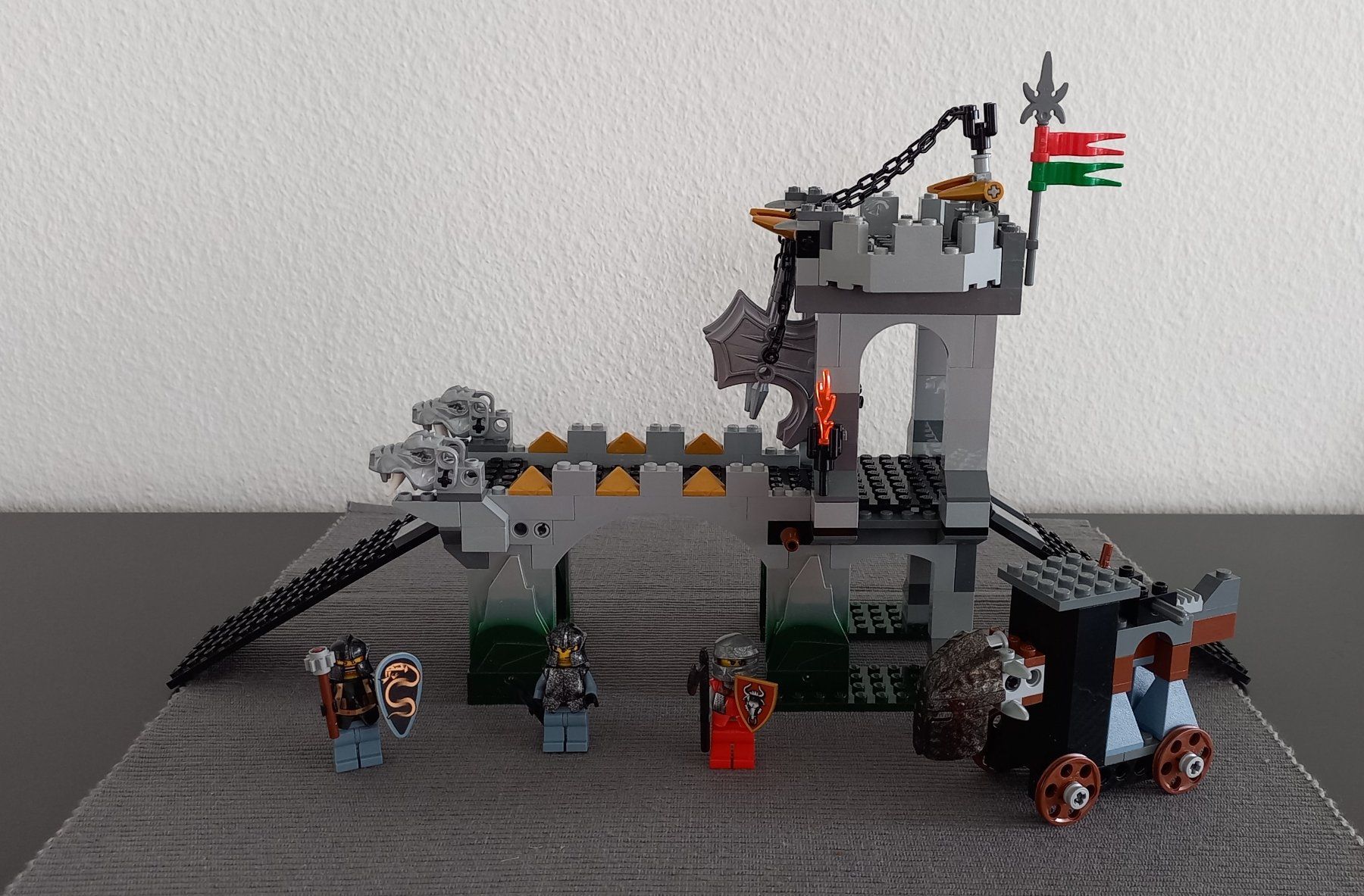Lego Giocattoli: Lego Knight Kindom 8822 – Usato da Emmenbrücke venduto da poros221 1