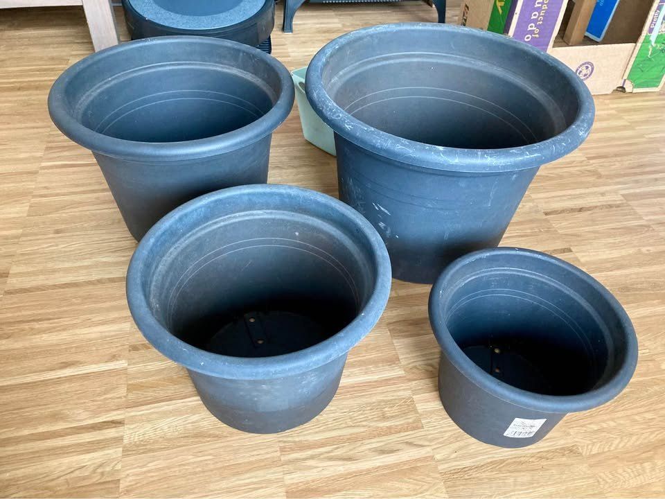 Vasi per fiori: 4x Blumentöpfe – Usato da Rudolfstetten venduto da Stellina1975