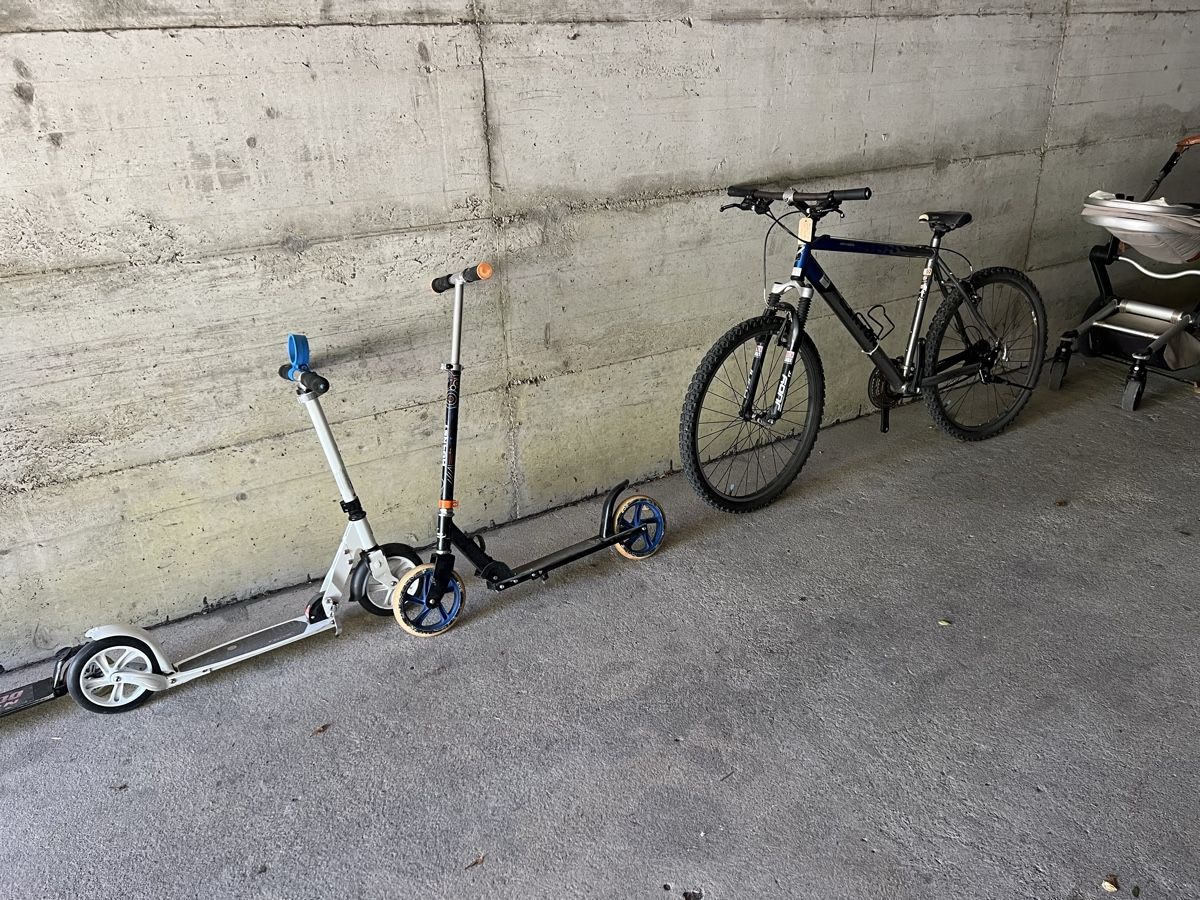Biciclette: Fahrräder, Kickboard, Scooter, Rollbrett – Usato da Gipf-Oberfrick venduto da rschaerer1 5