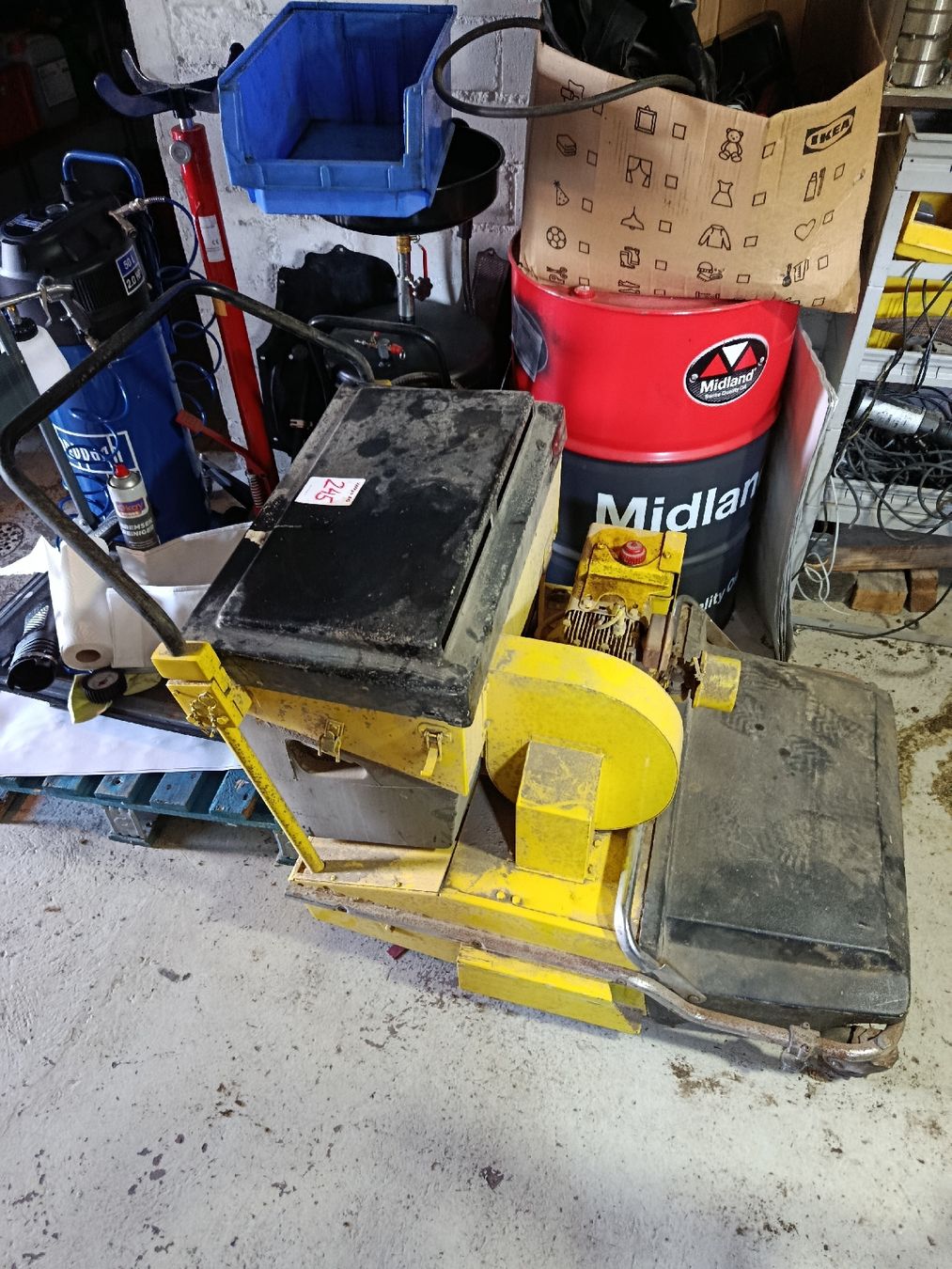Toutes les machines: Putzmaschine – Défectueux à Dulliken par b_ce98 3