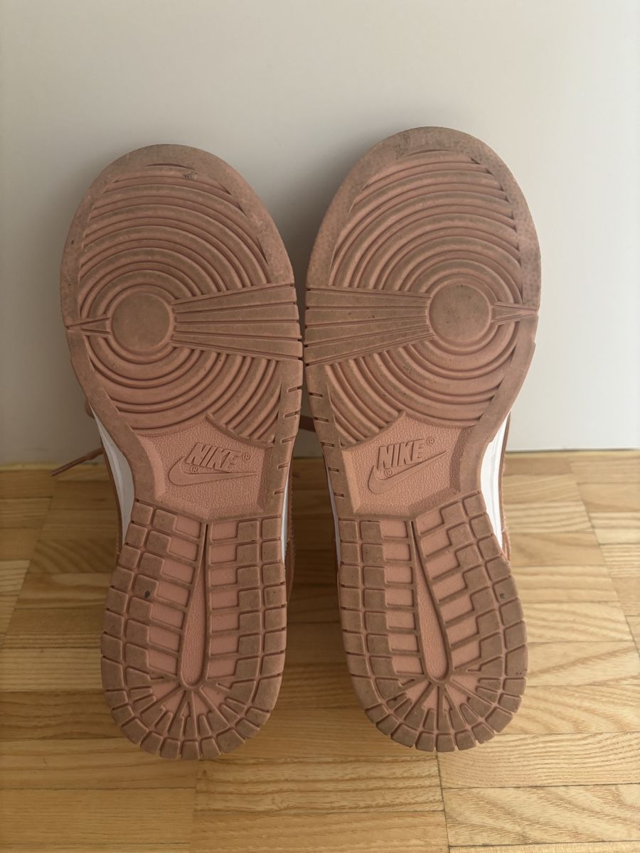 Nike Scarpe da donna: NIKE Dunke Low - zart rosa – Usato da Jona venduto da mar_b5y2 4
