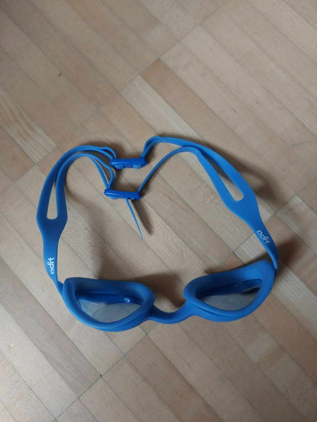 Occhiali & Lenti: Badebrille blau gebraucht – Usato da Neftenbach venduto da lor_7thq 2