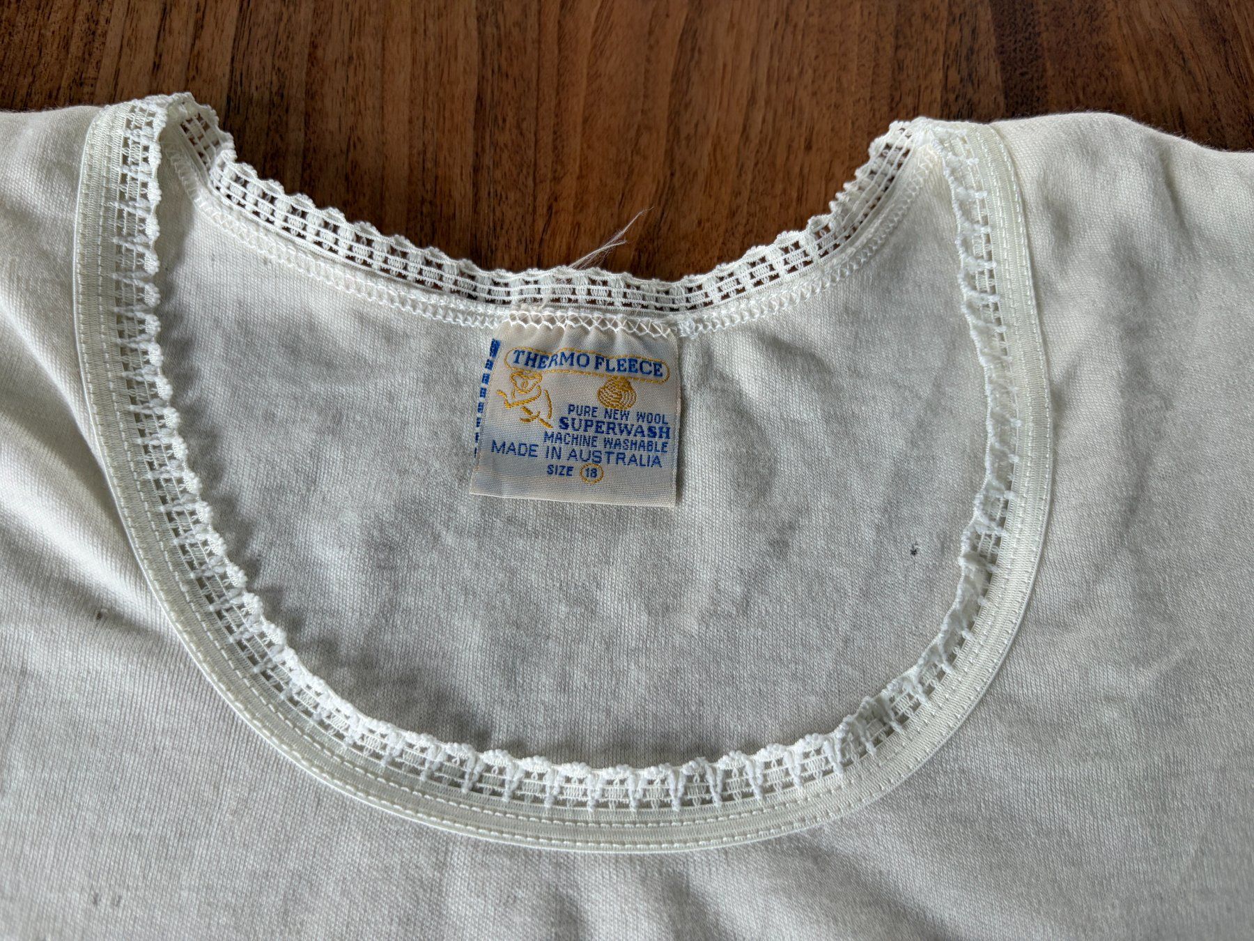 Pullover & Sweatshirts: Australisches Lambswool-Shirt – Gebraucht aus Burgdorf von AnB24c 2