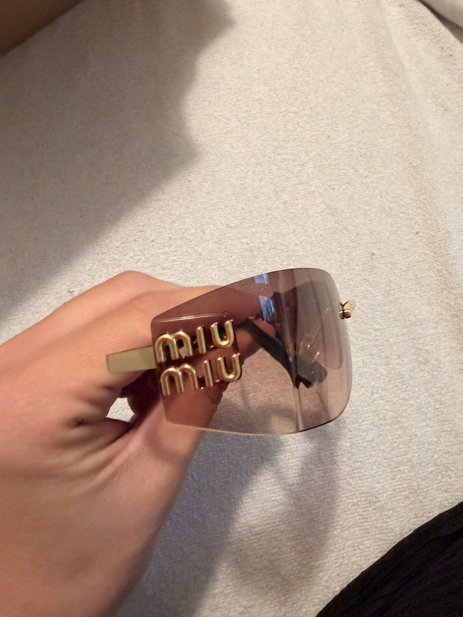 Miu Miu Occhiali & Lenti: Sonnenbrille Miu Miu – Nuovo (secondo la descrizione) da Dietikon venduto da jes_2jbf 2
