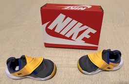 Nike Flex Advance Jungen Sneaker, Grösse 22