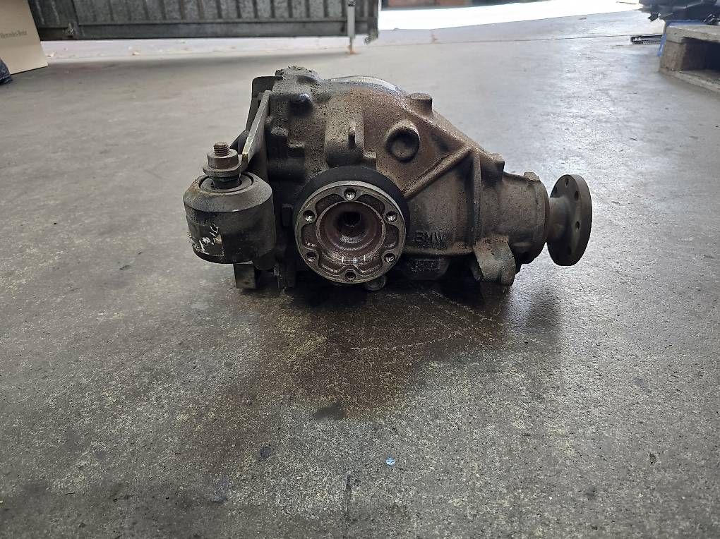 Toutes les pièces auto: Bmw e46 Differential Diesel  – D'occasion à Niedergösgen par Zecinha 2