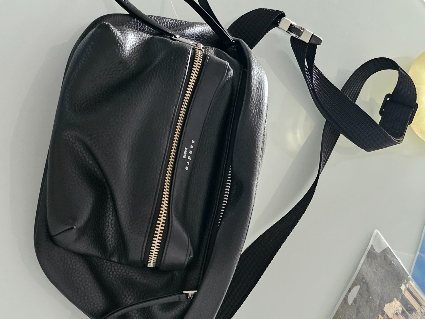 Sandro Borse: Sac banane de la marque Sandro – Usato da Bulle venduto da Habib61