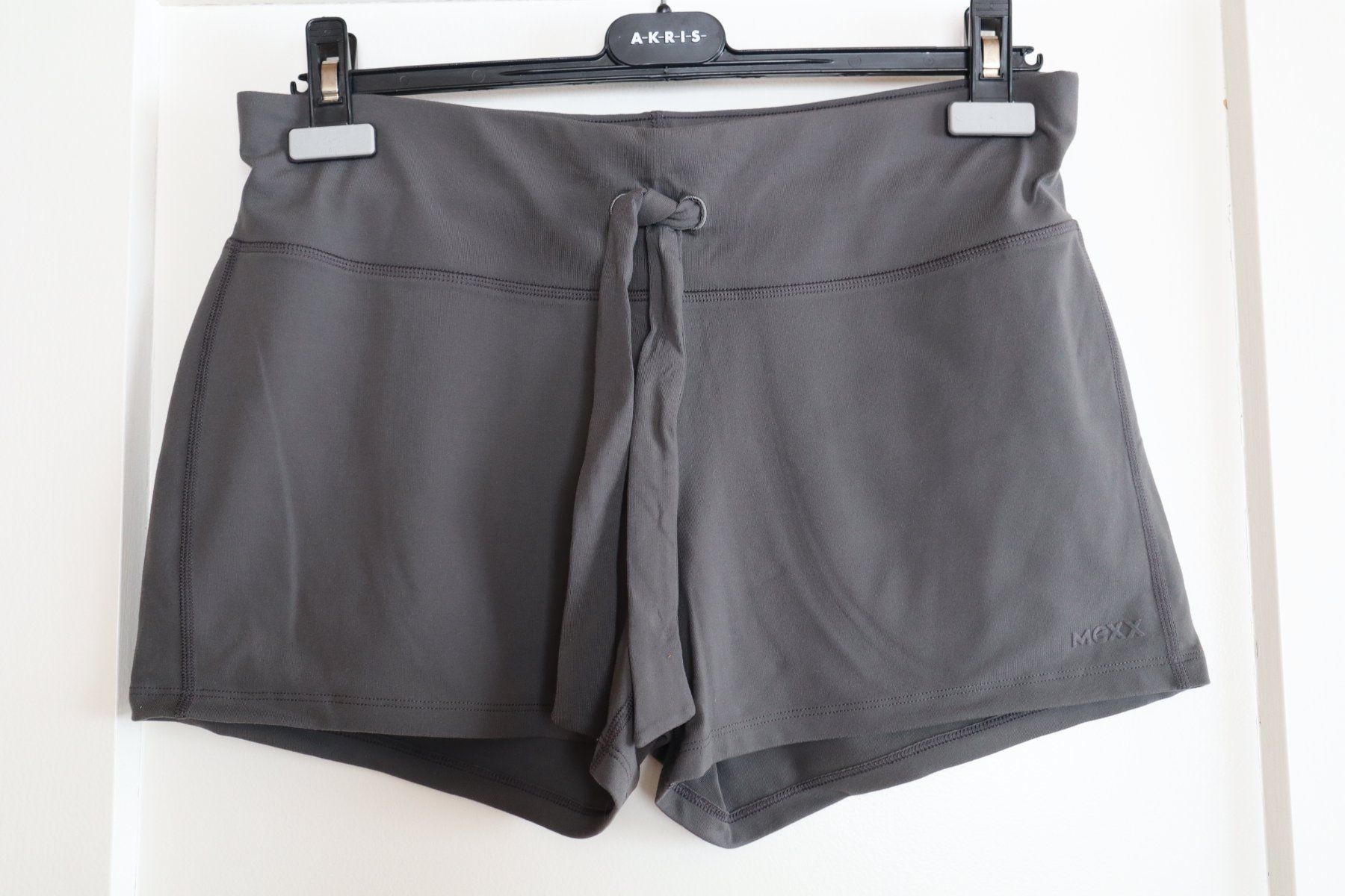Mexx Hosen: kurze Shorts / Sporthose, Mexx, M, elastisch, anthrazit – Neu (gemäss Beschreibung) aus Wattwil von diamant1