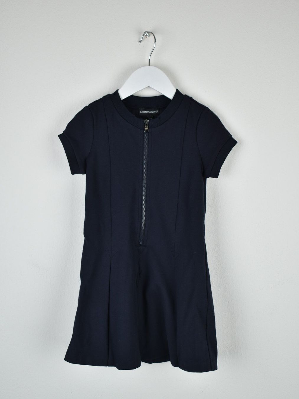Armani Vestiti & Gonne: Emporio Armani Kleid Gr.110 – Nuovo (secondo la descrizione) da Nürensdorf venduto da 2ND_STORY