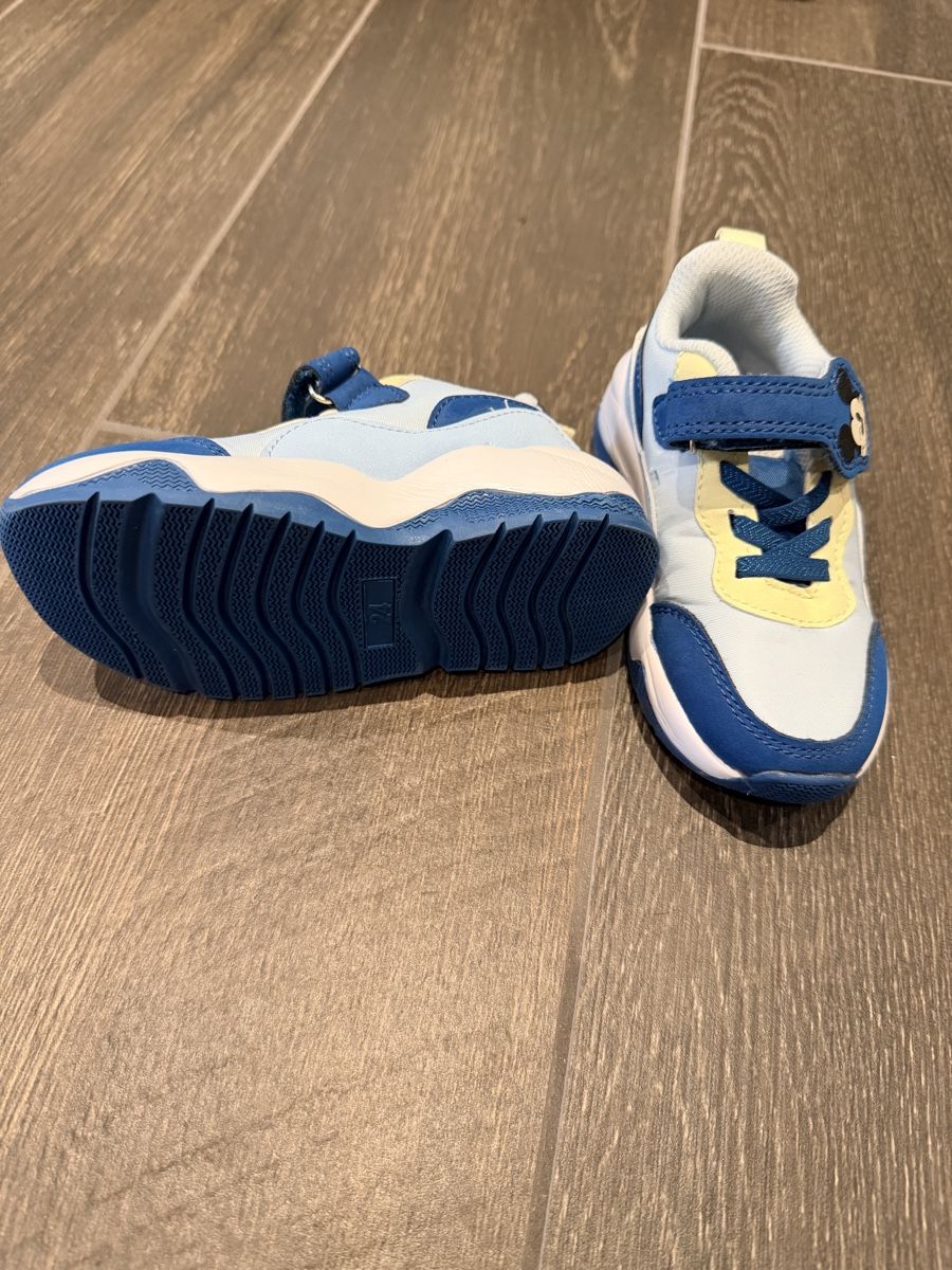 Scarpe per ragazzi: Scarpe nuove 24 – Nuovo (secondo la descrizione) da Sigirino venduto da RamonaLamboo 1