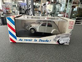 Vitesse 1:43 Au revoir la Deuche! Citroën 2cv
