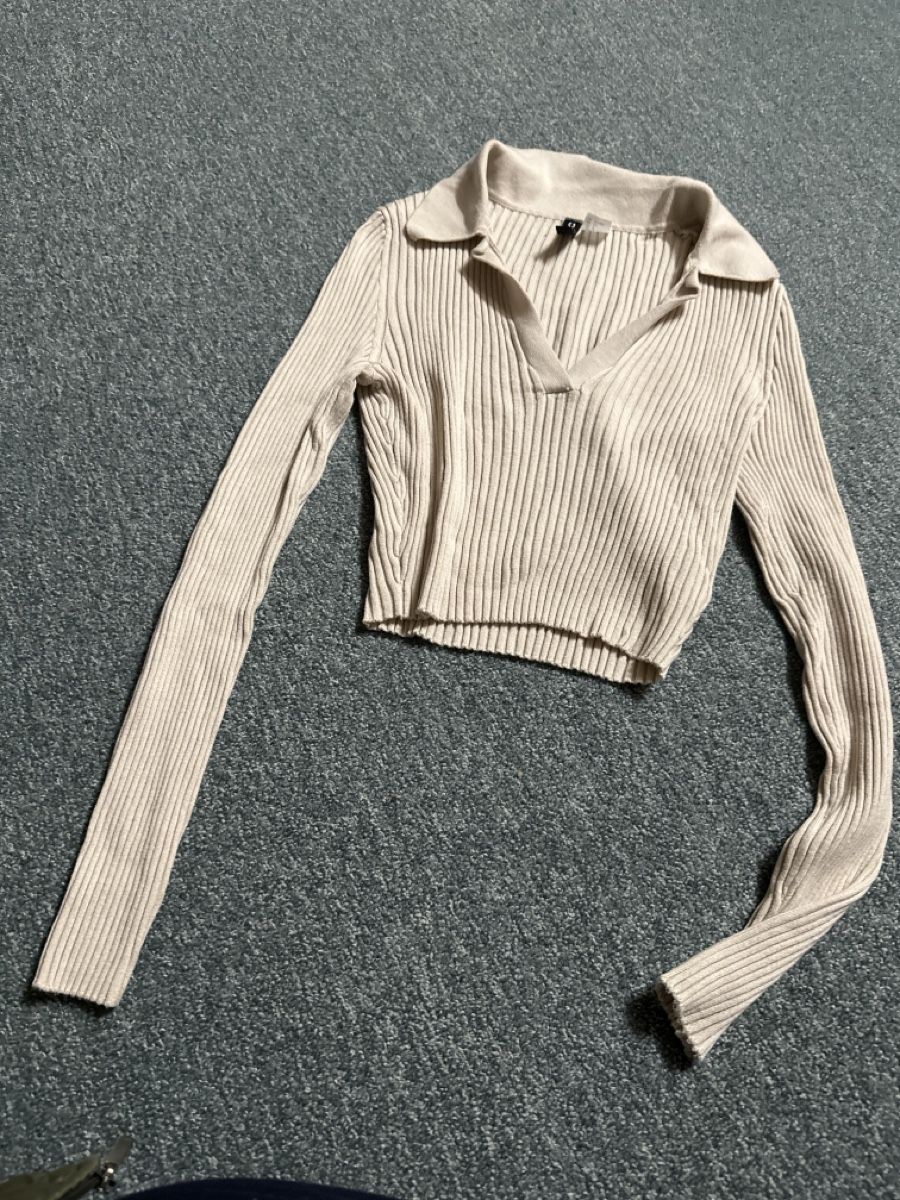 Lotti di vestiti: Damen Ripp-Pullover Langarm Gr S – Usato da Baltschieder venduto da YmroBe 1
