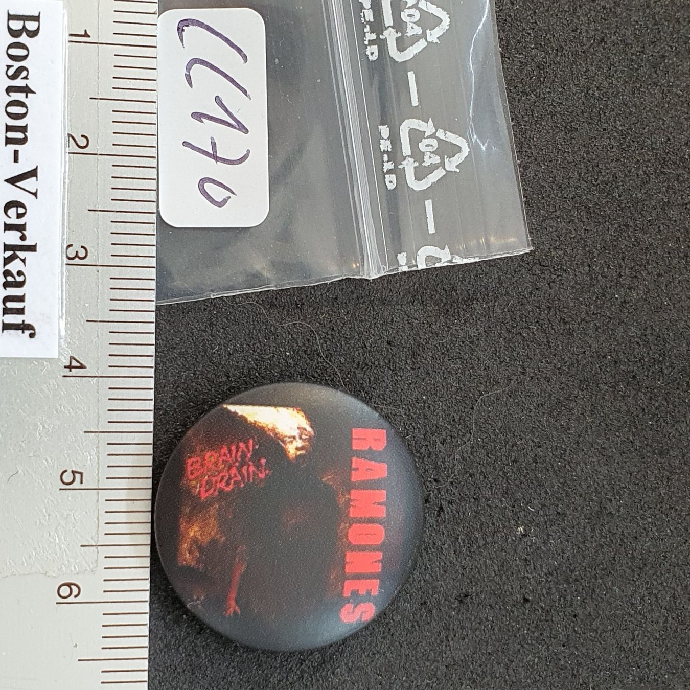 Placchette & Badge: CC170 - Pin /Button - Musik - RAMONES – Usato da Reinach BL venduto da Boston-Verkauf