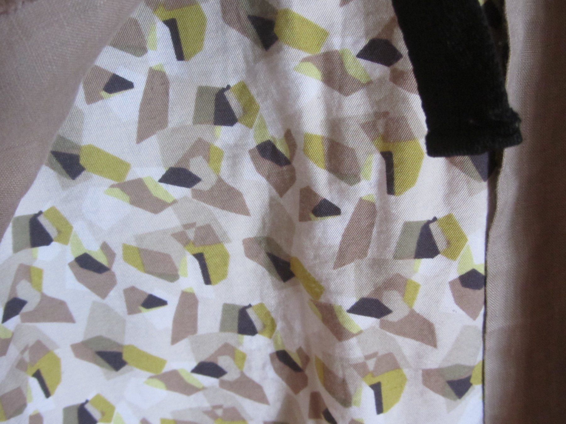 Captain Tortue Kleider: Jolie robe beige en lin 44 – Gebraucht aus Oberried FR von berg04 7