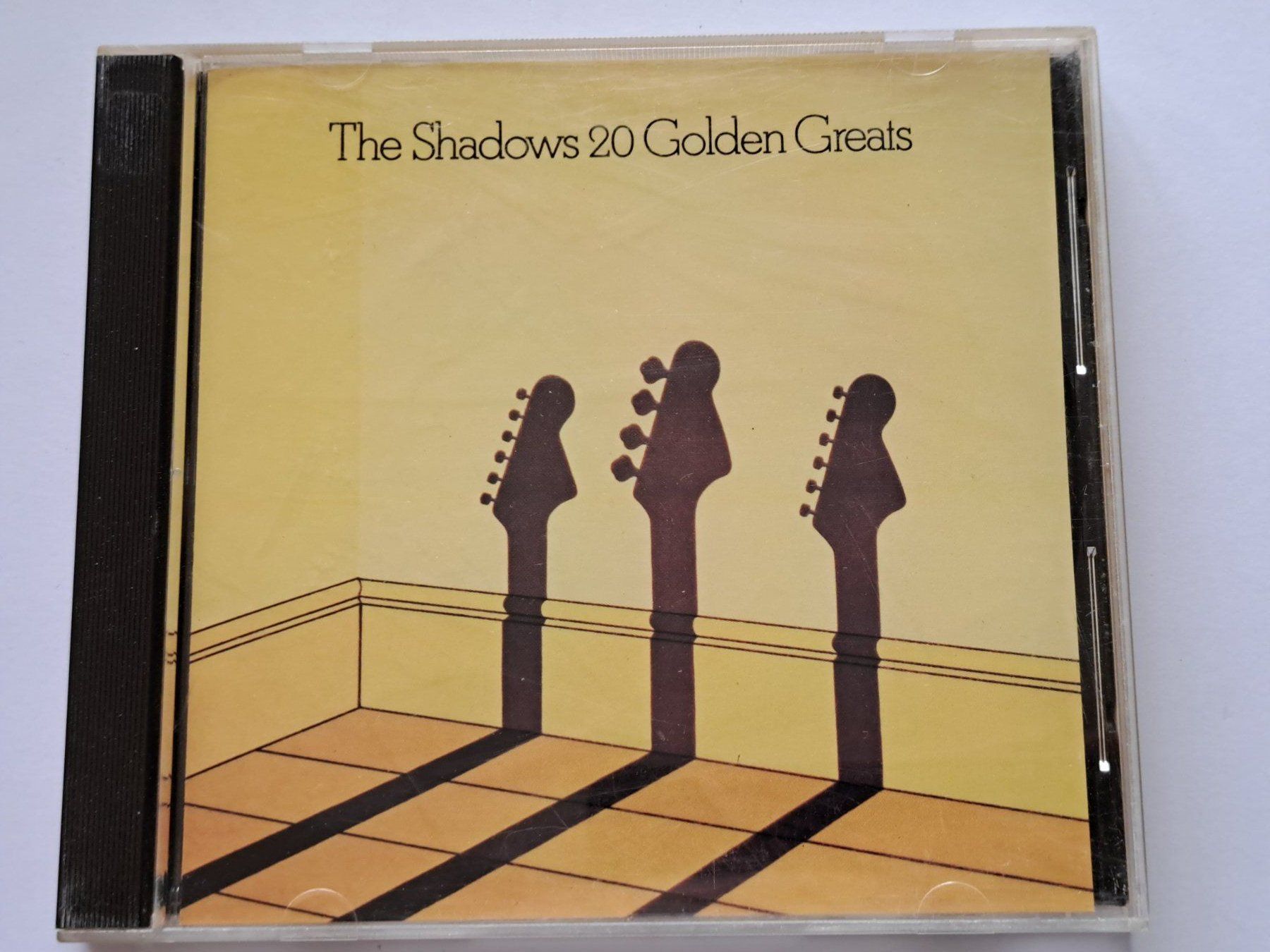 CD: Cd The Shadow - 20 Golden Greats  – Usato da Pully venduto da bro_n52j