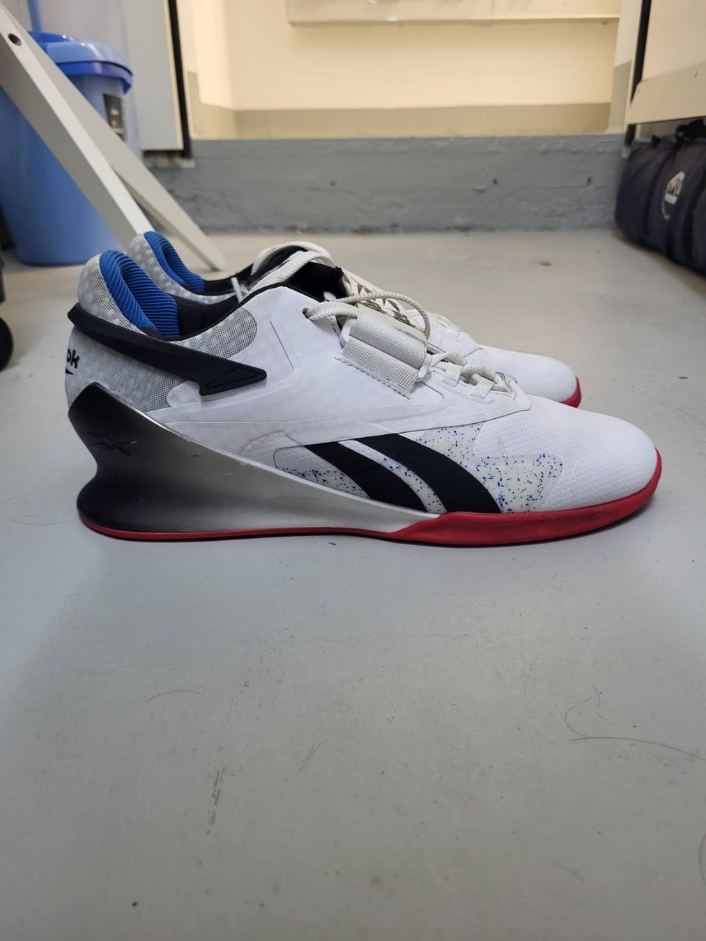 Reebok Scarpe da uomo: Gewichtheben Schuhe Reebok Gr. 42 – Usato da Schaffhausen venduto da Nicolaj.S04